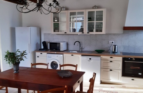 Sainte-Alvere House | Renovated Perigord farmhouse -wifi, 2 bathrooms.