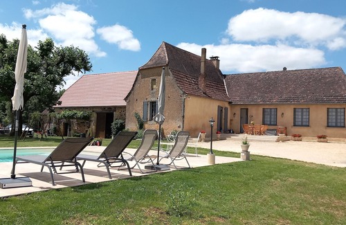 Sainte-Alvere House | Renovated Perigord farmhouse -wifi, 2 bathrooms.