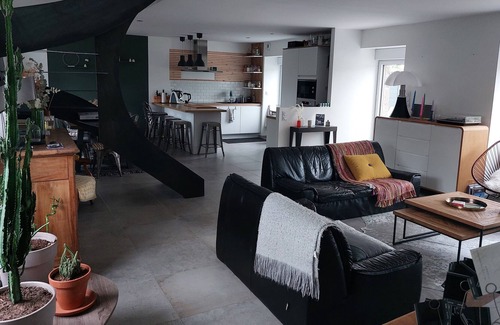 Saint-Meloir-des-Ondes House | Renovated character house
