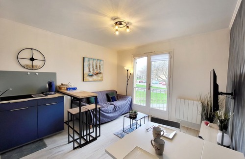 Les Sables d'Olonne Apartment | Renovated 1-Bed Apt with Parking Near Marina and Beach