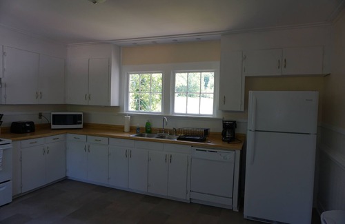 Hardwick House | Renovated 1928 bungalow in historic Milledgeville Georgia