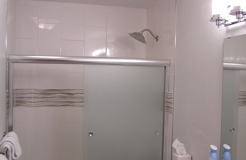Wildernest Condo | Renovated 1st floor condo w clubhouse shared pool hot tub sauna license BCA71884