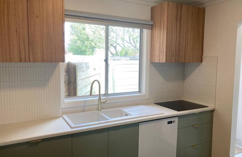 Ocean Grove Apartment | Renovated 2 Bedroom Unit Close to the Main Street