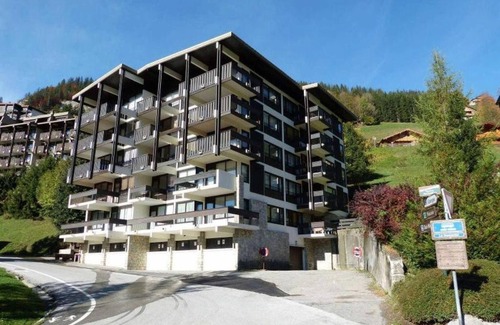 La Clusaz Apartment | Renovated 2-Bedroom Apartment with Balcony and Garage in La Clusaz Center