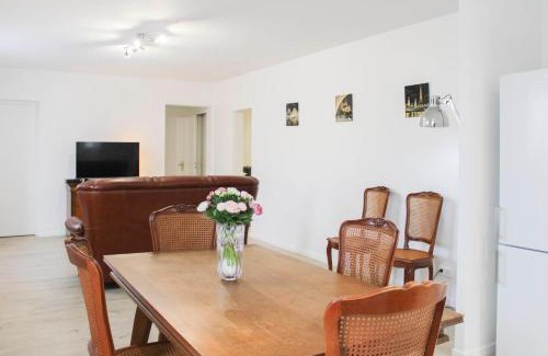 Drancy Apartment | Renovated 2-bedroom apartment