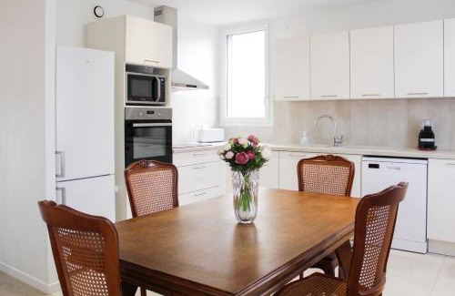 Drancy Apartment | Renovated 2-bedroom apartment