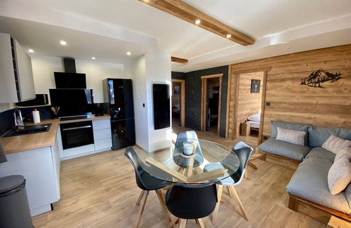 Formigueres Apartment | Renovated 2-bedroom T3 apartment, near center, parking, Formiguères