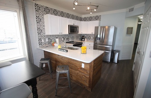 Gulf Shores Condo | Renovated 2 BR West Corner Caribbean #604