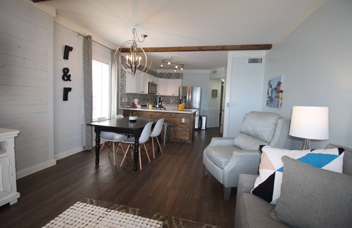 Gulf Shores Condo | Renovated 2 BR West Corner Caribbean #604