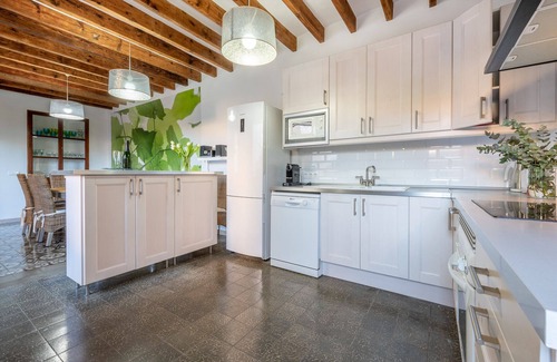 Biniaraix House | Renovated 2020. Stylish modern Townhouse In The Centre of Soller