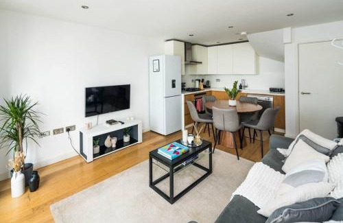 Paddington Apartment | Renovated 2BR, 2BA near HYDE PARK 1 min from tube