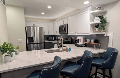 Murfreesboro House | Renovated 3 bd 2.5 bath centrally located next to MTSU/Night life/Restaurants/DT