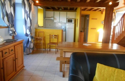 Jobourg Cottage | Renovated 3-Bedroom House with Fireplace and Wifi, La Hague