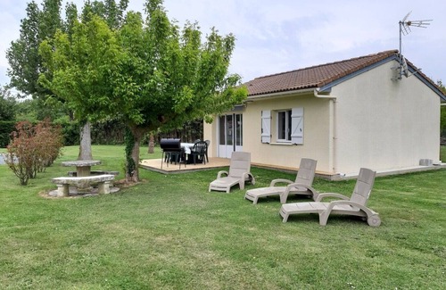 Le Verdon-sur-Mer House | Renovated 3 star fully renovated house with garden at 800 m from the beaches