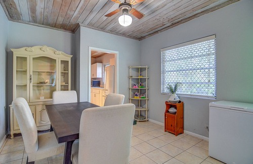 Westward Villas Subdivision House | Renovated 3BR Luxury Home Near to Baha Mar, Restaurants, and More!