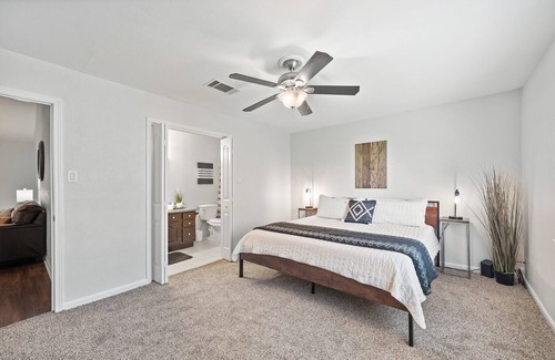 Pasadena House | Renovated 4-Bed Pasadena Home - Near Everything!