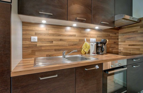 Eaux-Bonnes Apartment | Renovated 6-person apartment with south balcony and slope views in Gourette
