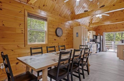 Alexandria House | Renovated Alexandria NH jacuzzi house~firepit! gameroom! dog friendly! fenced