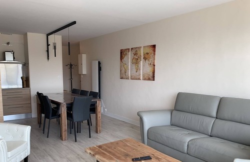 Fort-Mahon-Plage Apartment | Renovated apartment with private garage, balcony, and sea view
