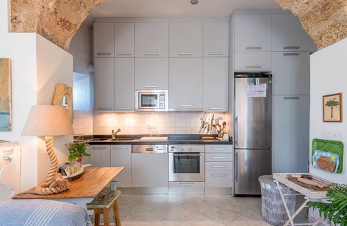 Old Town Apartment | Renovated Apartment "Argüelles" in the Old Town Directly at the Sea