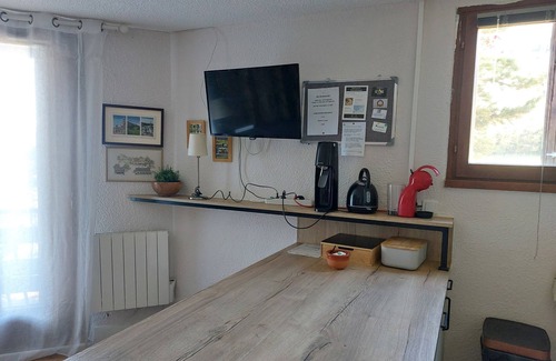 Embrun Apartment | Renovated apartment close to the lake