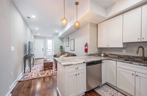 Upper Fells Point Apartment | Renovated apartment in walking Distance to Fells waterfront, Hopkins & P.Park