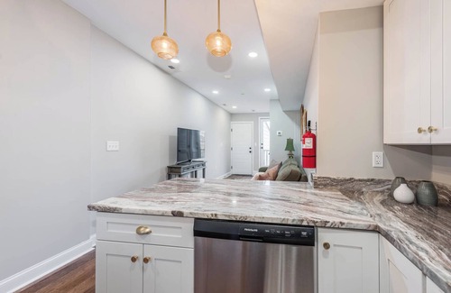 Upper Fells Point Apartment | Renovated apartment in walking Distance to Fells waterfront, Hopkins & P.Park