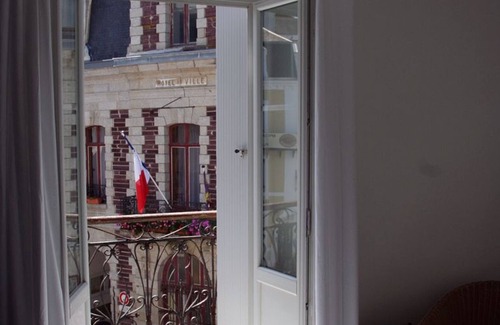 Le Palais Apartment | Renovated apartment with sea view in Le Palais