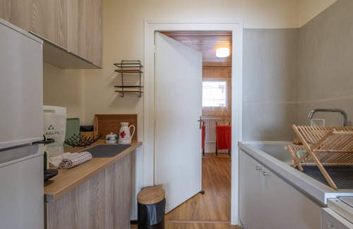 Viel-Alpe Apartment | Renovated Apartment with Balcony | WIFI | Ski Locker