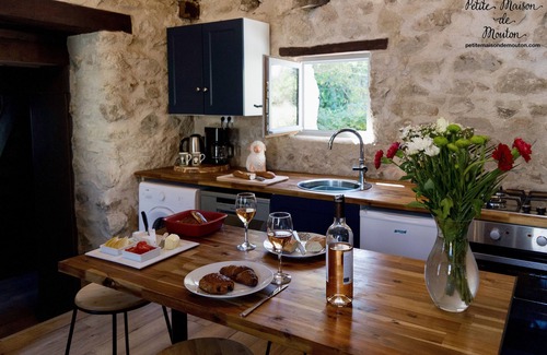Azat-le-Riz House | Renovated barn, great for countryside walks, and bike rides