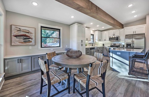 Bella Vista House | Renovated Bella Vista Retreat < 2 Mi to Golf!