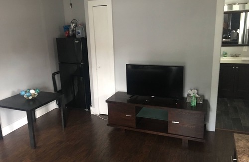 Flagami House | Renovated, Centrally Located, Private - Free WIFI/Parking