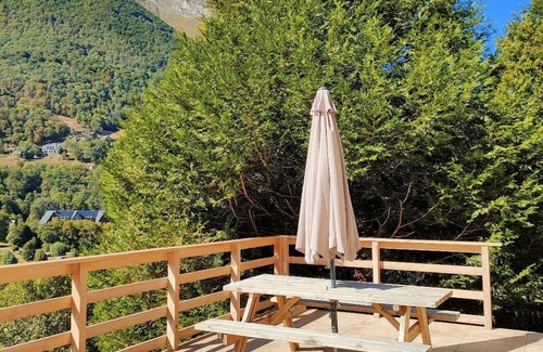 Cauterets Ski Chalet | Renovated chalet, 4 bedrooms, quiet area, parking