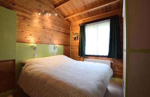 Weris Ski Chalet | Renovated chalet near Durbuy, cleaning included