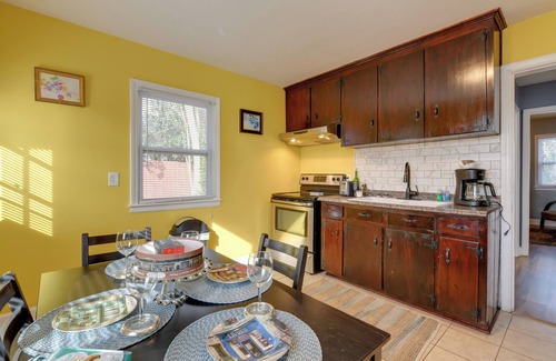 Charlotte House | Renovated Charlotte Bungalow - 3 Mi to Downtown!