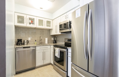 Dupont Circle Condo | Renovated Condo in the Heart of DuPont Circle- 2 blks to Metro