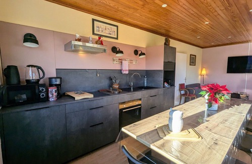 Fraize Cottage | Renovated country house with jacuzzi and relaxation areas