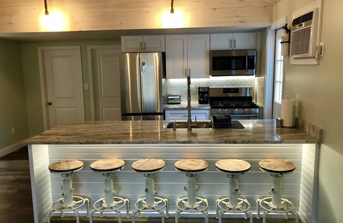 Baiting Hollow Cottage | Renovated Cozy Chic North Fork Cottage, steps away from the Beach & Wine Trail!