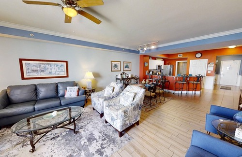 Panama City Beach Condo | Renovated Deluxe Master on Gulf w/Free Beach Chairs, Golf & Activities Daily
