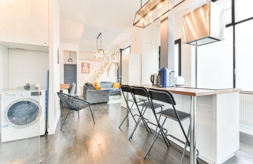 Necker Apartment | Renovated Design Apartment In Montparnasse
