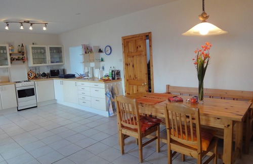 Bere Island House | Renovated farm house with an unobstructed view of the Atlantic