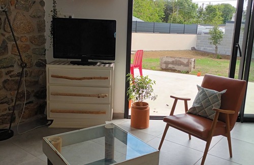 Coetmieux House | Renovated farmhouse between land and sea