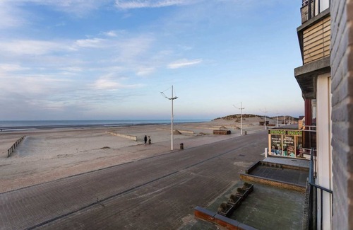 Koksijde-Bad Apartment | Renovated flat suitable for 6 people.