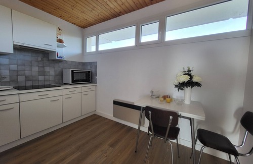 Saint-Brevin-les-Pins Apartment | Renovated apartment for 4, sea view, games room, parking included