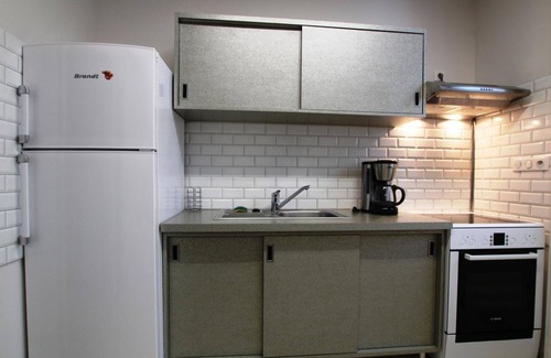 Saint-Cyr-du-Bailleul Cottage | Renovated station house, perfect for hiking, pets allowed, near Greenway