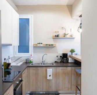 Palaio Faliro Apartment | Renovated fully equipped 2 Bedroom cozy Apartment near the sea