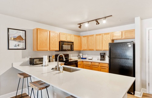 Steamboat Springs Condo | Renovated, ground-floor condo with pool, hot tubs & gym - steps to gondola