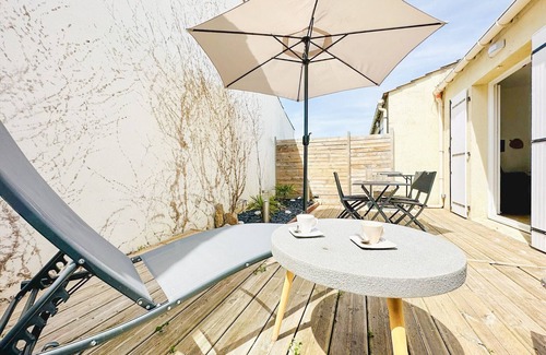Les Sables d'Olonne Ski Chalet | Renovated house and tastefully decorated in La Chaume