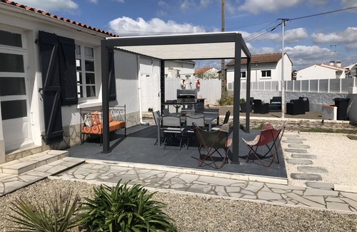 La Tranche-sur-Mer House | Renovated house of 72 m2 located in la Terrière close to the beach 5 mn by bike