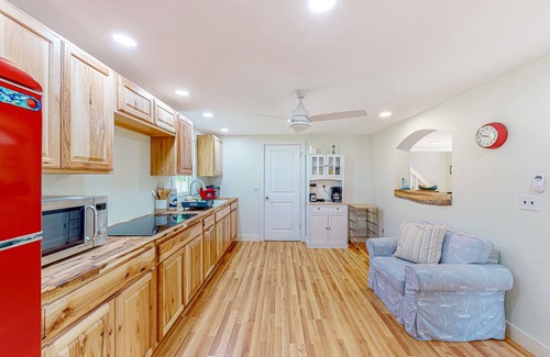 Boothbay Harbor Cottage | Renovated home with water views, dock access, - dogs okay